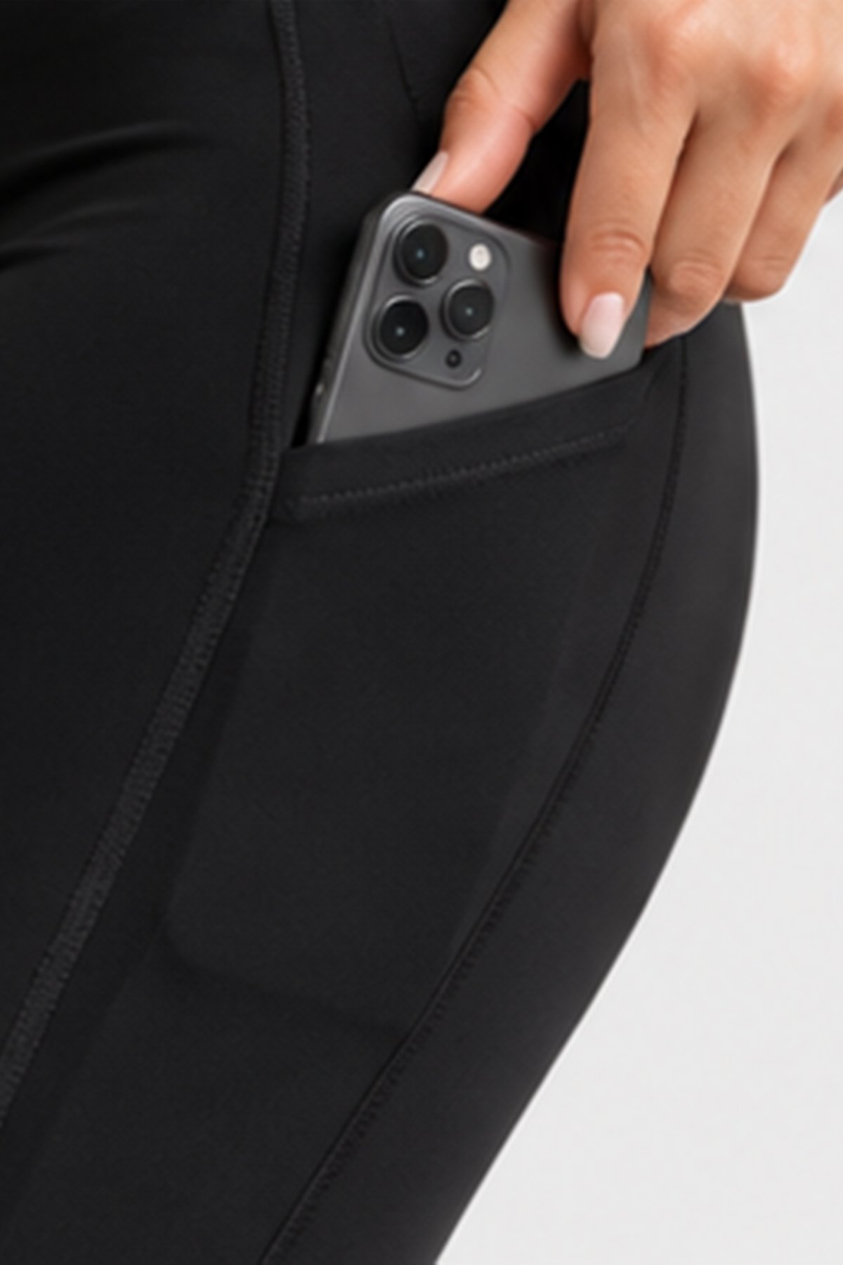 POISE Sculpt Performance Leggings in Black